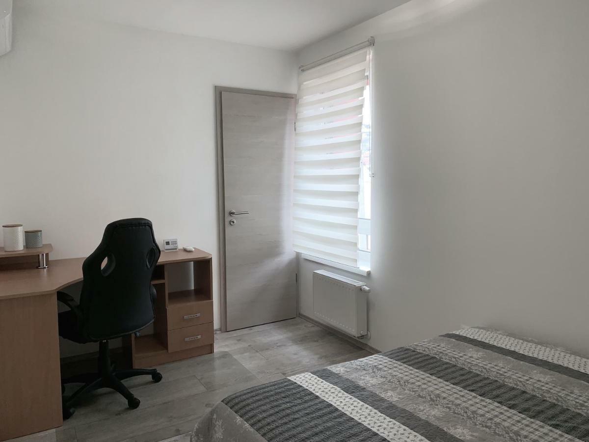 Exclusive Home - C. apartman Pécs Extérieur photo