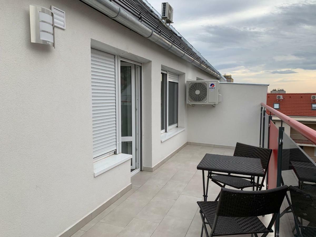 Exclusive Home - C. apartman Pécs Extérieur photo